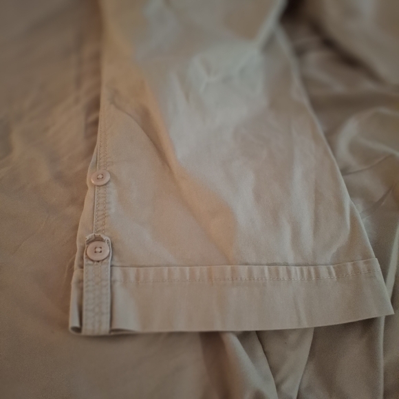 Gloria Vanderbilt Women's Casual Cream Cropped Cargo Pants - Picture 10 of 11